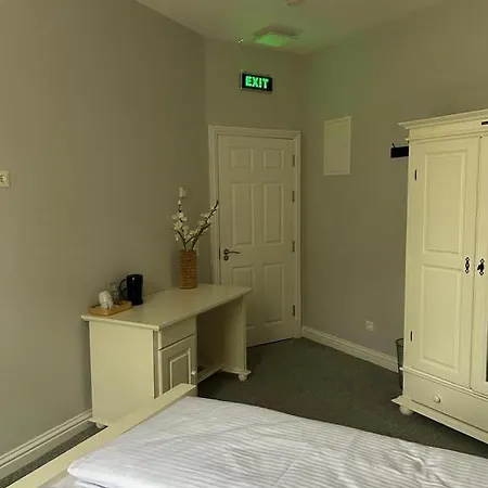 Sia 3*
